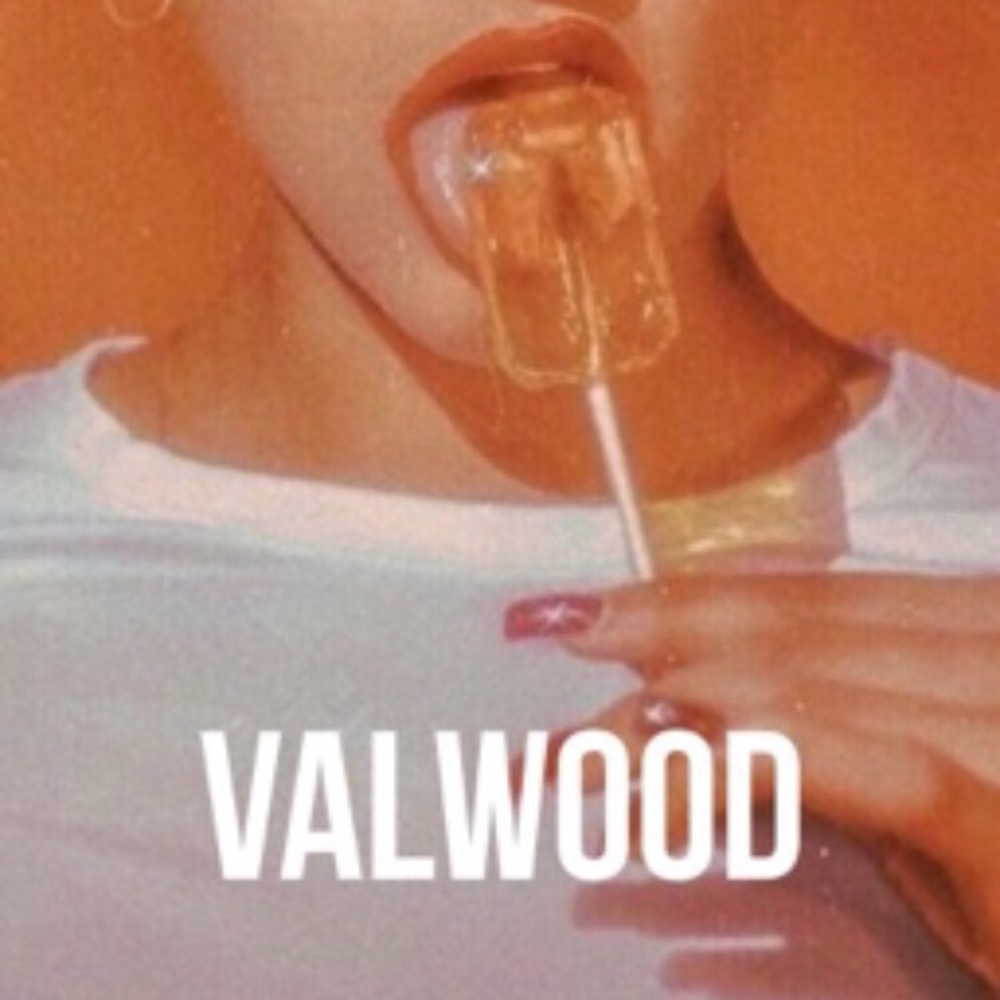 Meet your Posher, Valwood